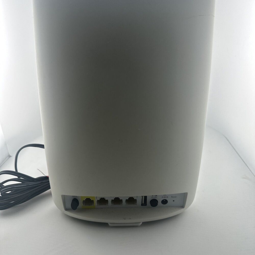 Netgear Orbi RBR50 Router Wi-Fi - Picture 3 of 5